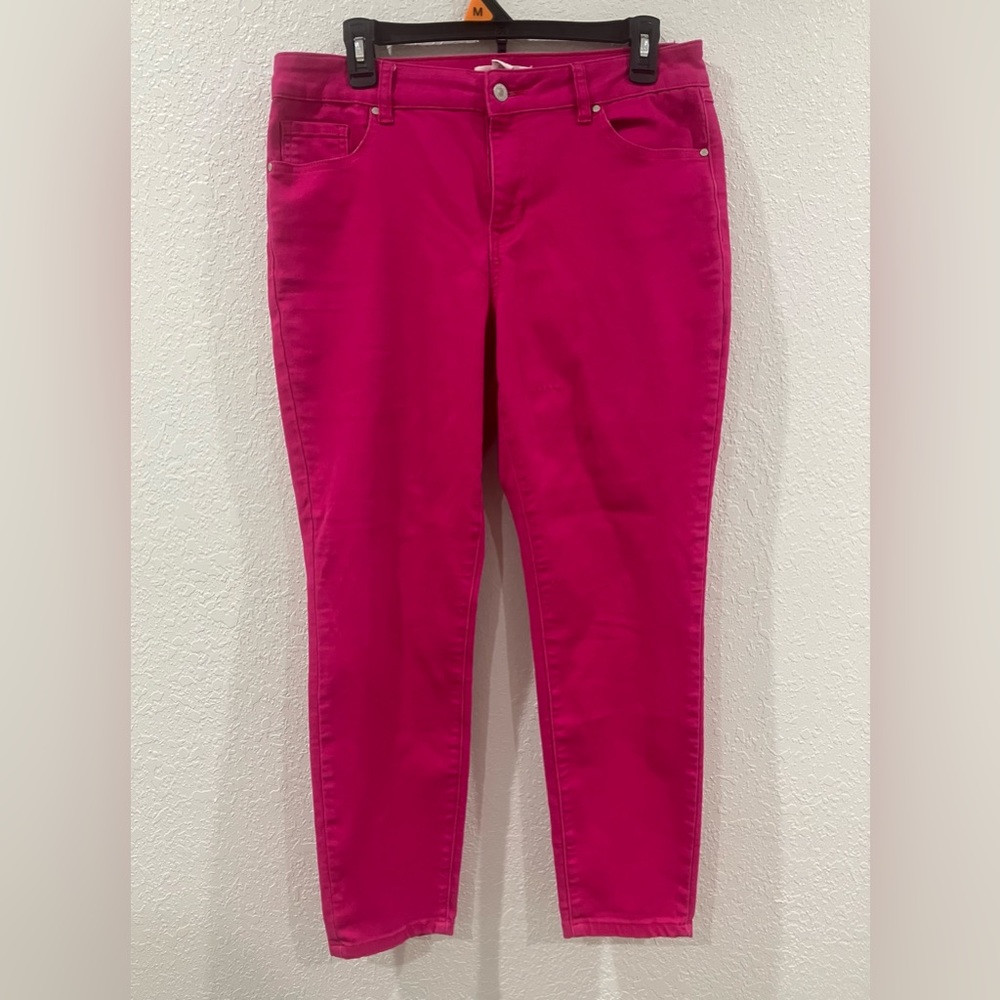 Pink skinny jeans